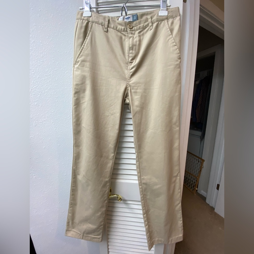 ⚜️💛Old Navy • boy’s khakis • 16R